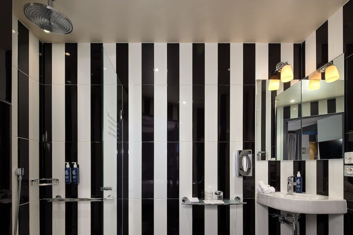 Bath Photo