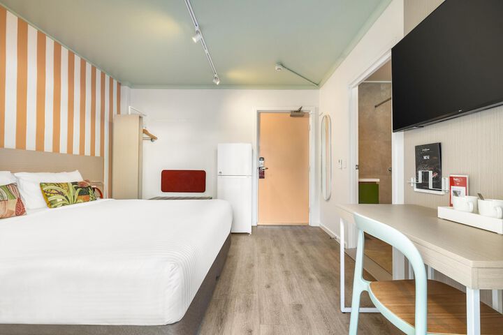Room 45 of 156