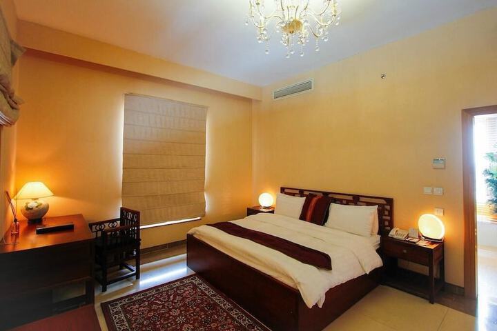 Room 9 of 31