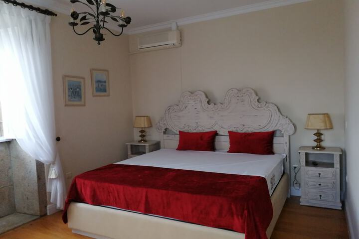 Room 7 of 19