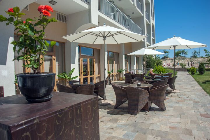 Terrace/Patio 45 of 47