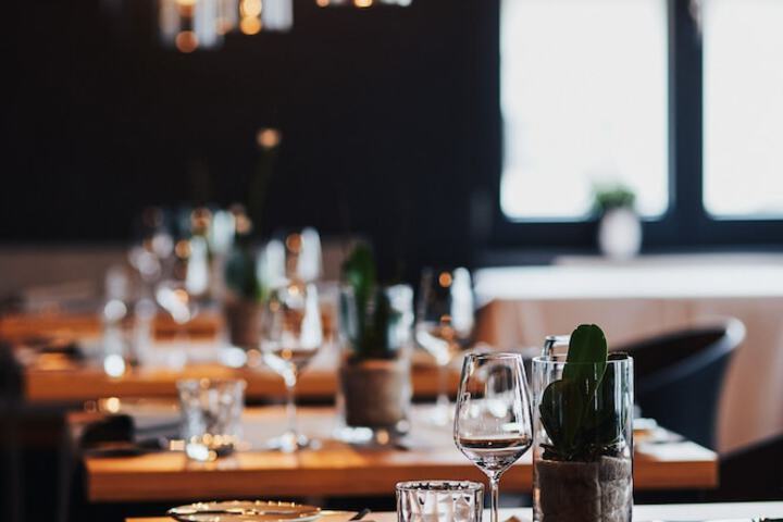 Dining 40 of 98