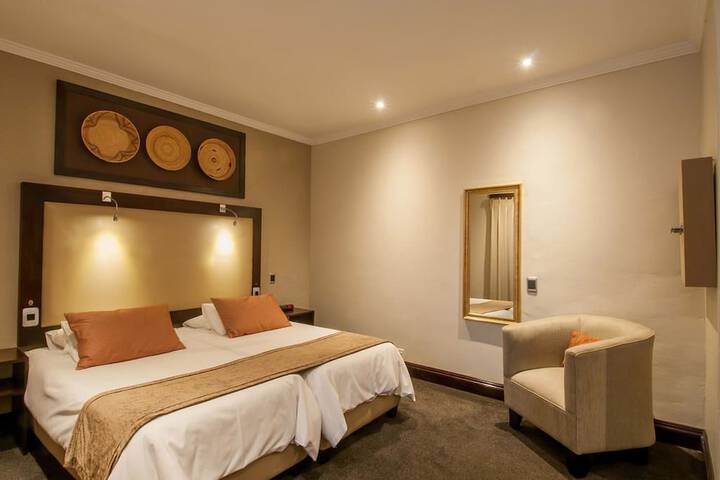 Room 3 of 26