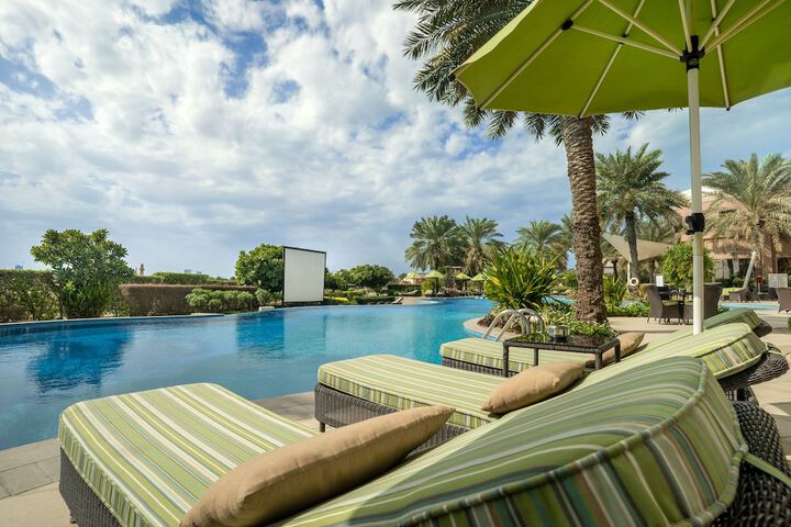 Sundeck 102 of 107