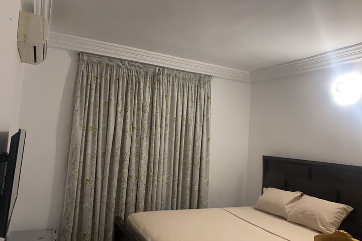 Room 15 of 52