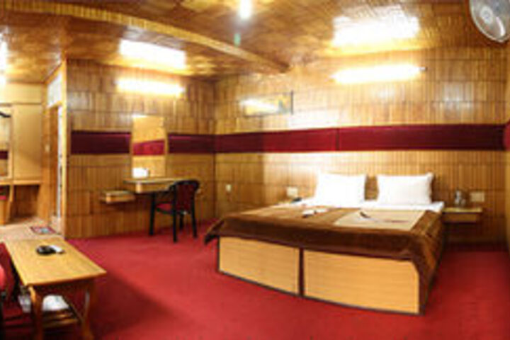 Room 3 of 18