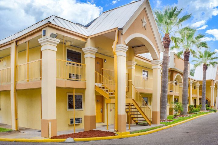 Hotel 41 of 42