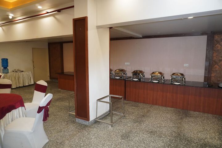 Ballroom/Hall 19 of 25