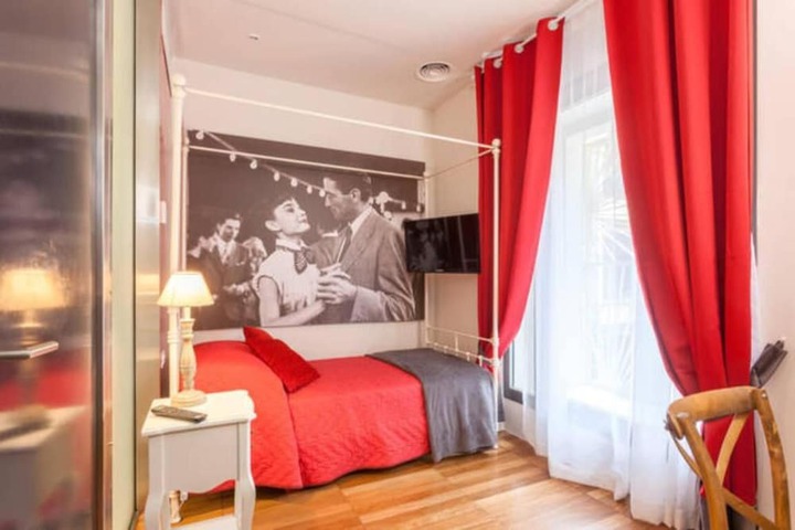 Room 15 of 43