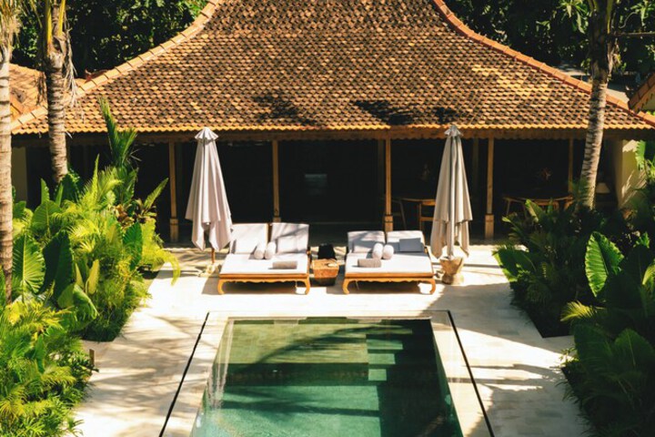 Pool 43 of 56