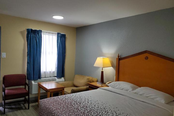 2 Double Beds (18 of 27)