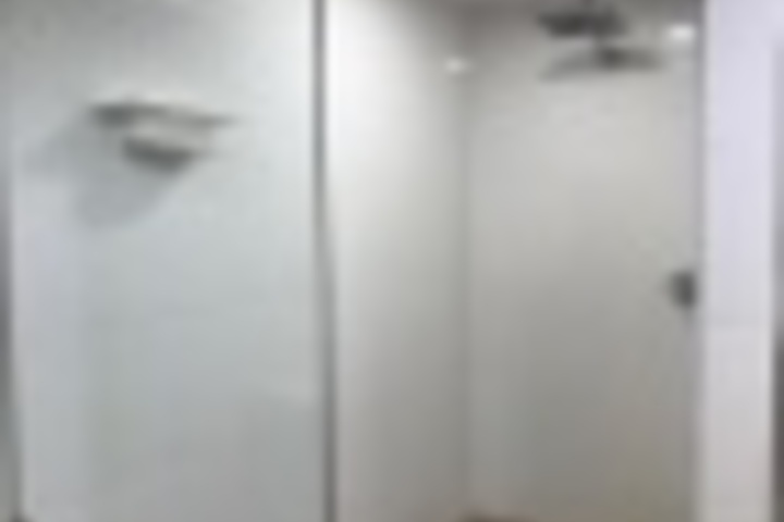 Room 99 of 348