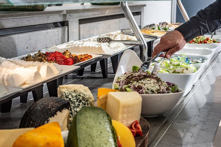 Breakfast buffet
