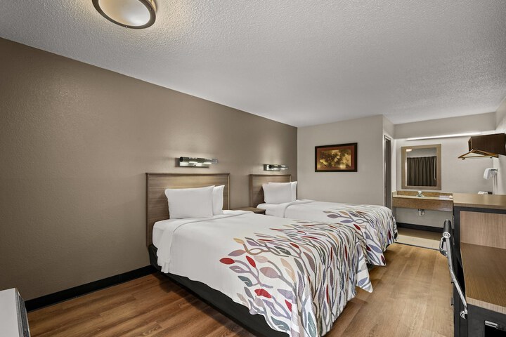 Deluxe 2 Double Beds (4 of 9)
