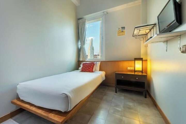 Room 14 of 29