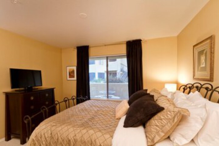 Room 18 of 21