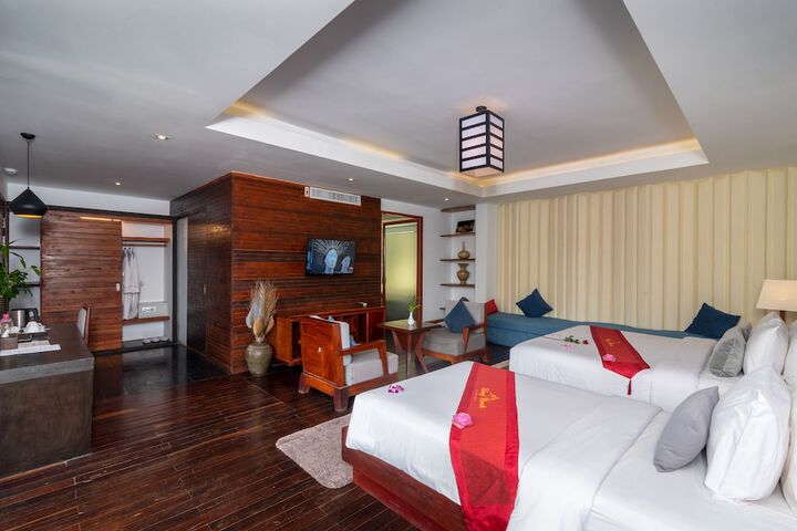 Room 14 of 63