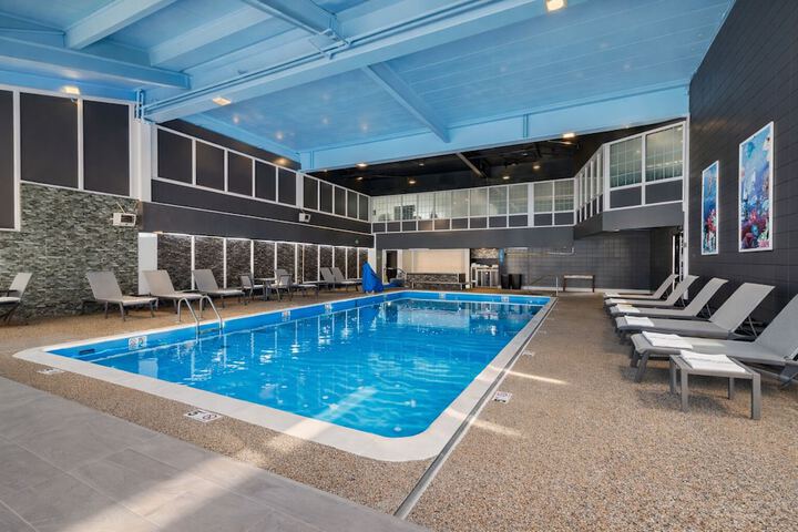 Pool 37 of 51