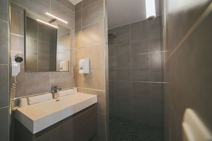 Room 40 of 59