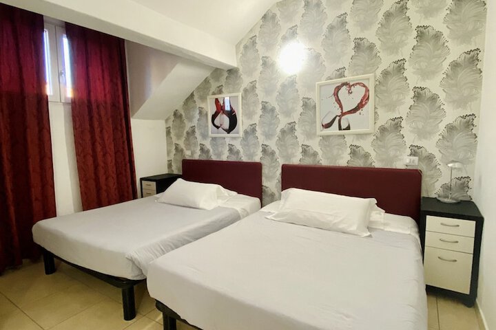 Room 20 of 40