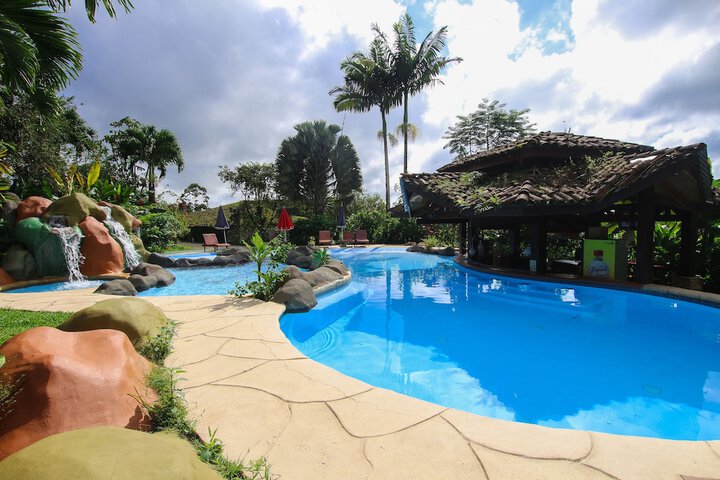 Pool 53 of 147