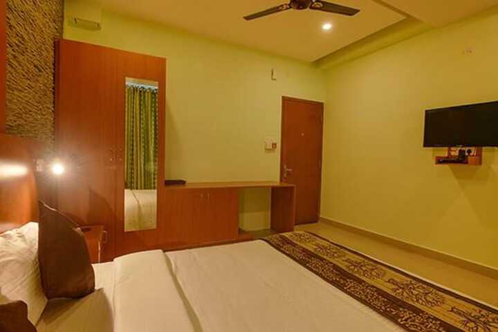 Room 17 of 31