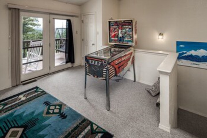 Room 7 of 39