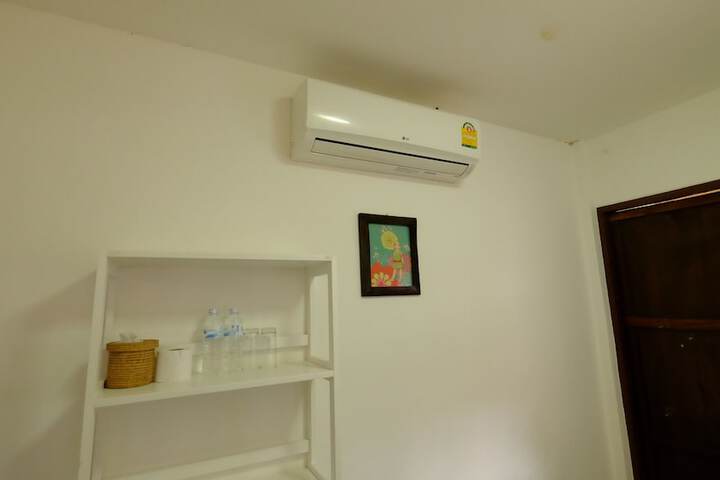 Room 10 of 22