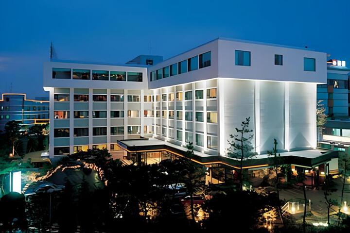 Gyeongpo Beach Hotel