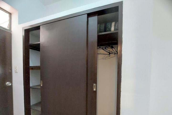 Room 7 of 40