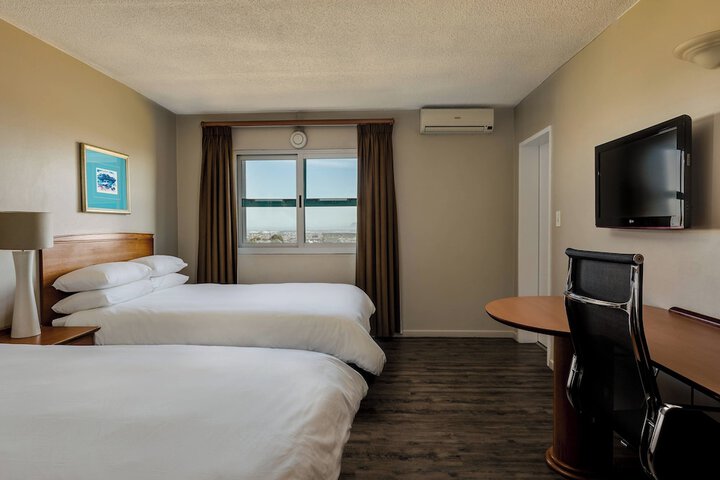 Room 11 of 36