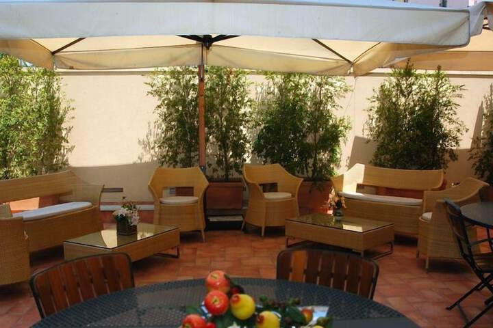 Terrace/Patio 32 of 33