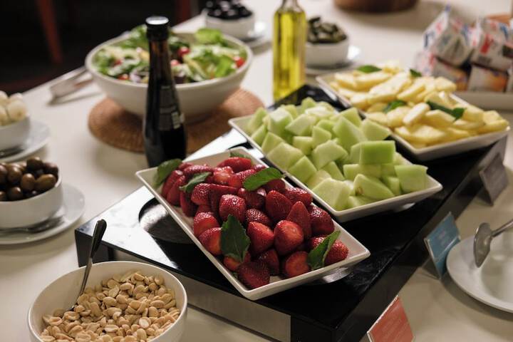 Dining 46 of 58