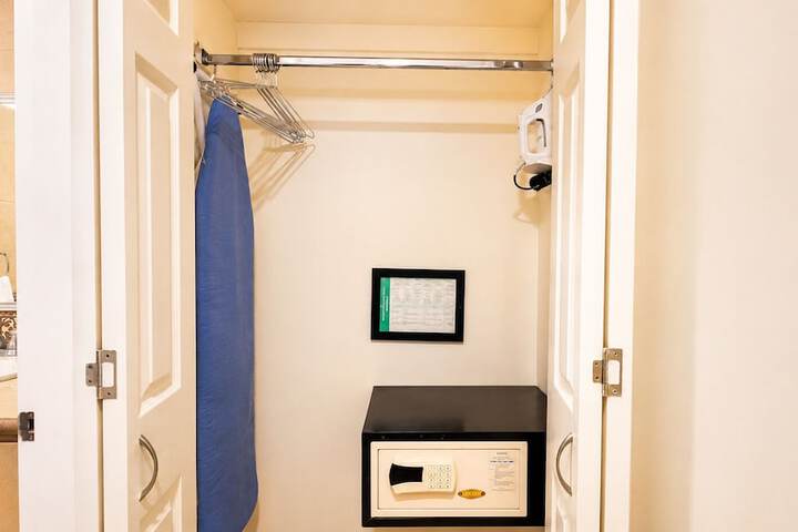 Room 15 of 43