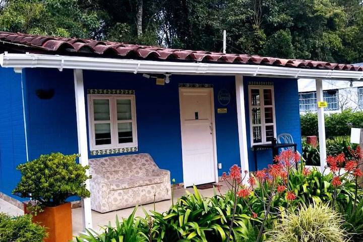 Hospedaje Santaelena-Chalets de Montaña in Medellín