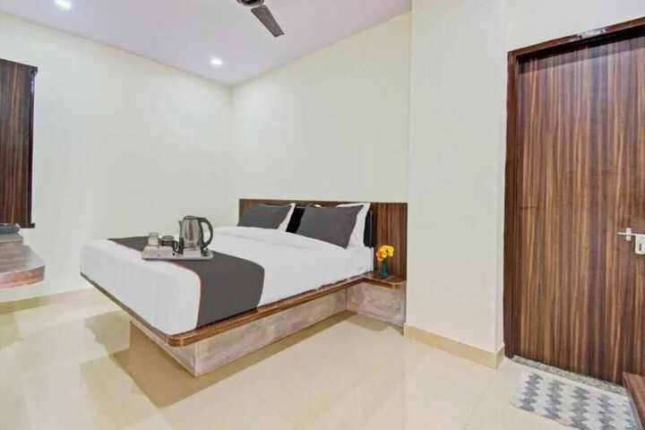 Room 18 of 40