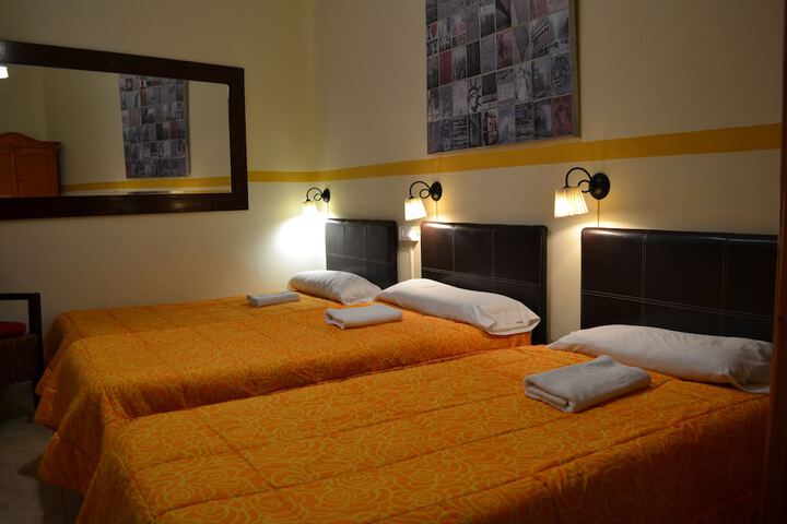Room 14 of 50