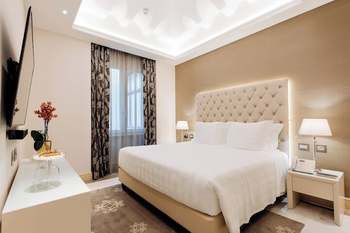 Room 60 of 168