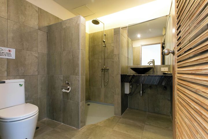 Room 114 of 150