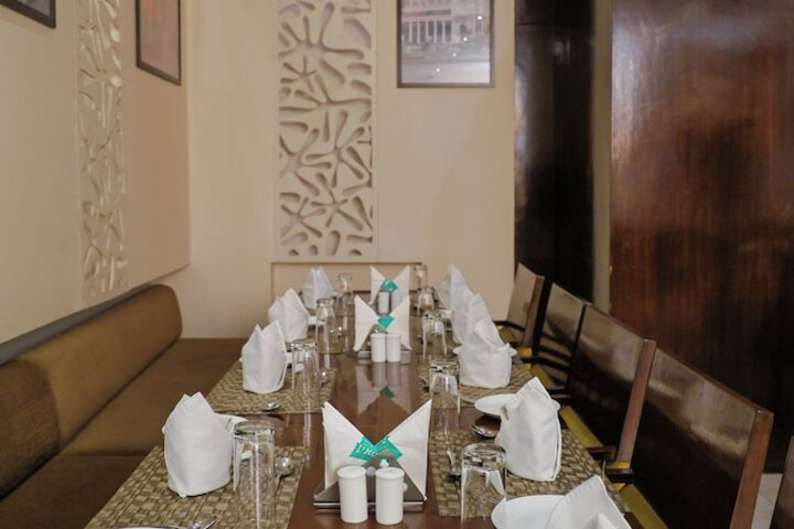 Dining 59 of 92