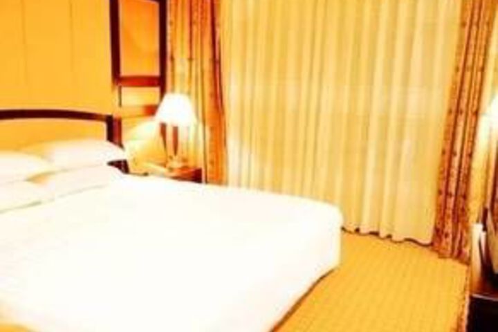 Room 2 of 36