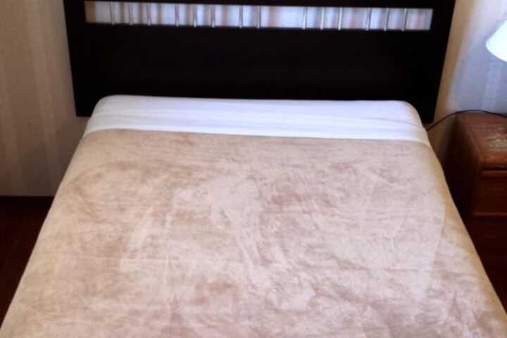 Room 21 of 49