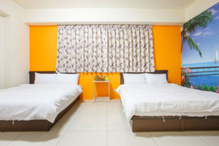 Room 73 of 89