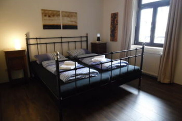 Room 9 of 17