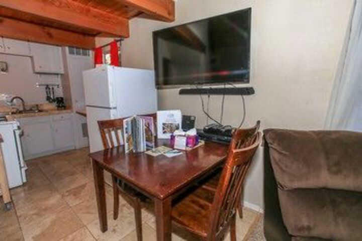 Room 10 of 22