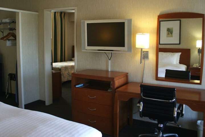 Room 16 of 31