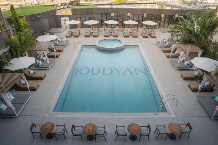 Pool 28 of 40