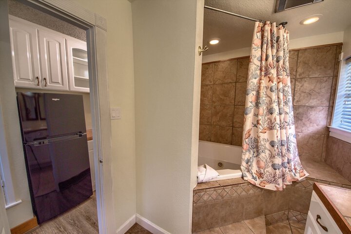 Room 6 of 41