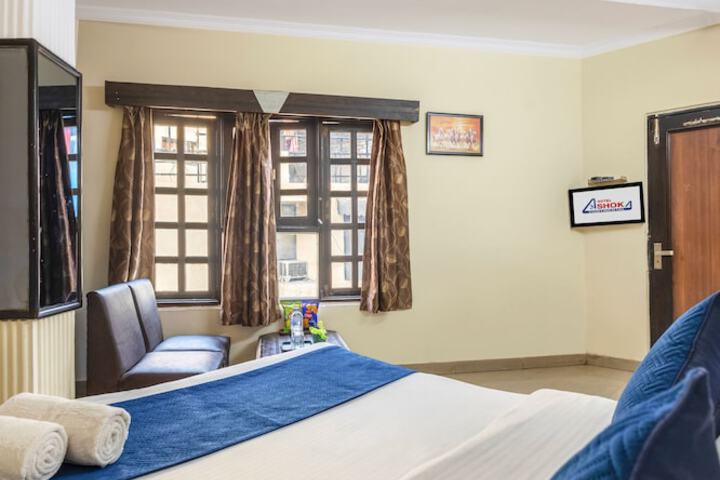 Room 14 of 51