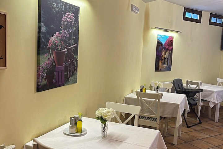 Dining 62 of 108